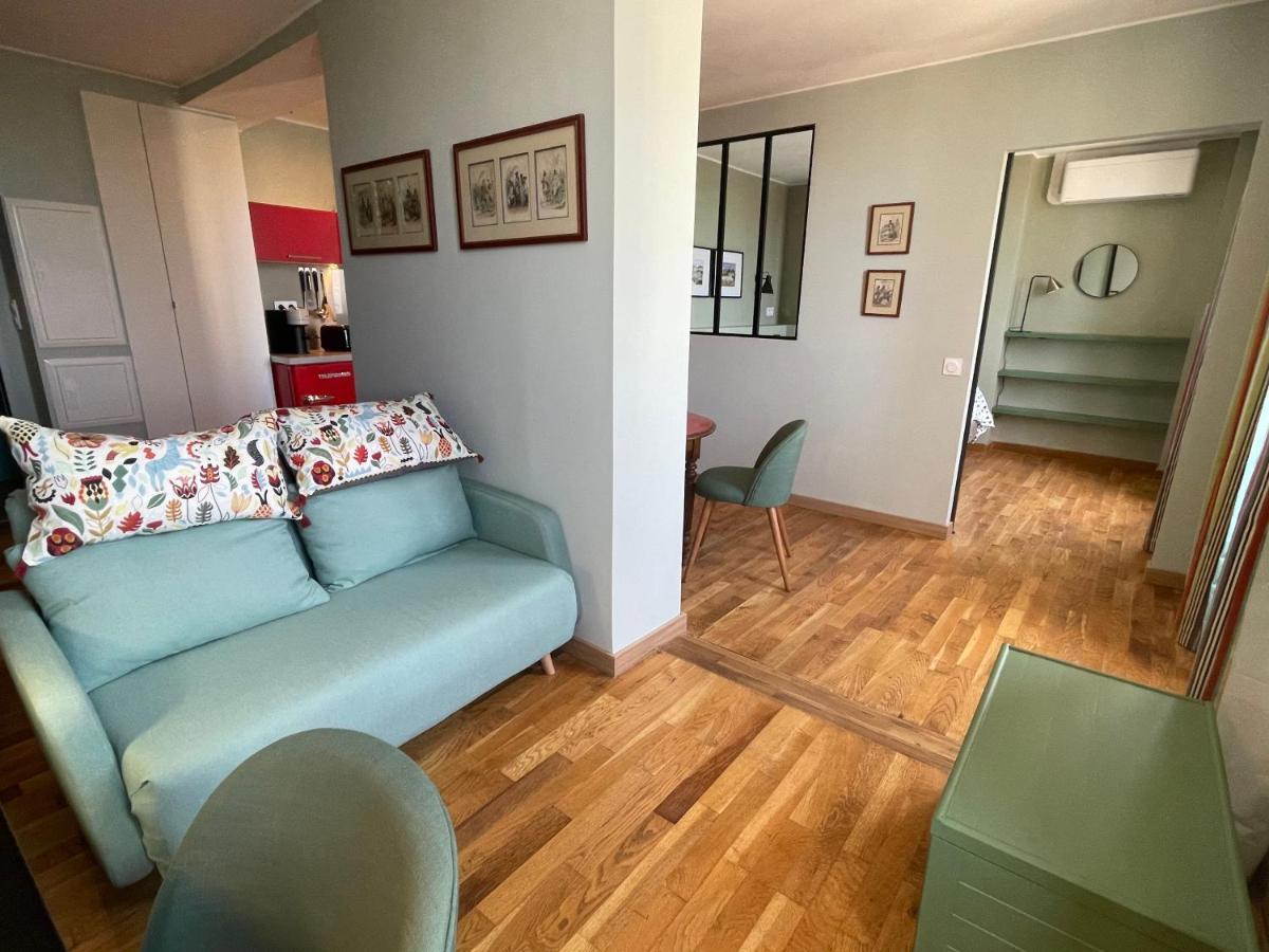 Appartement mignon calme douillet ascenseur clim étage élevé proche parking et toutes commodités au coeur du Toulon historique Esterno foto