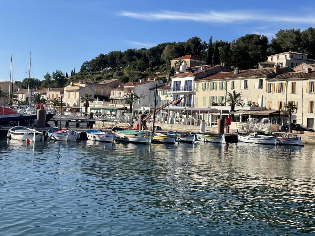 Appartement mignon calme douillet ascenseur clim étage élevé proche parking et toutes commodités au coeur du Toulon historique Esterno foto