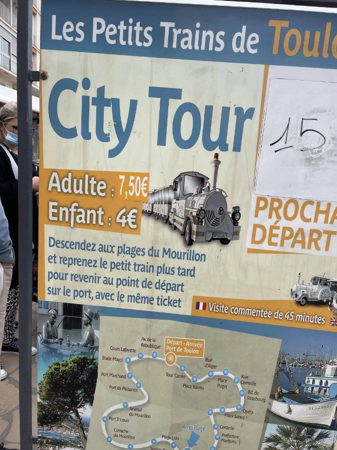 Appartement mignon calme douillet ascenseur clim étage élevé proche parking et toutes commodités au coeur du Toulon historique Esterno foto